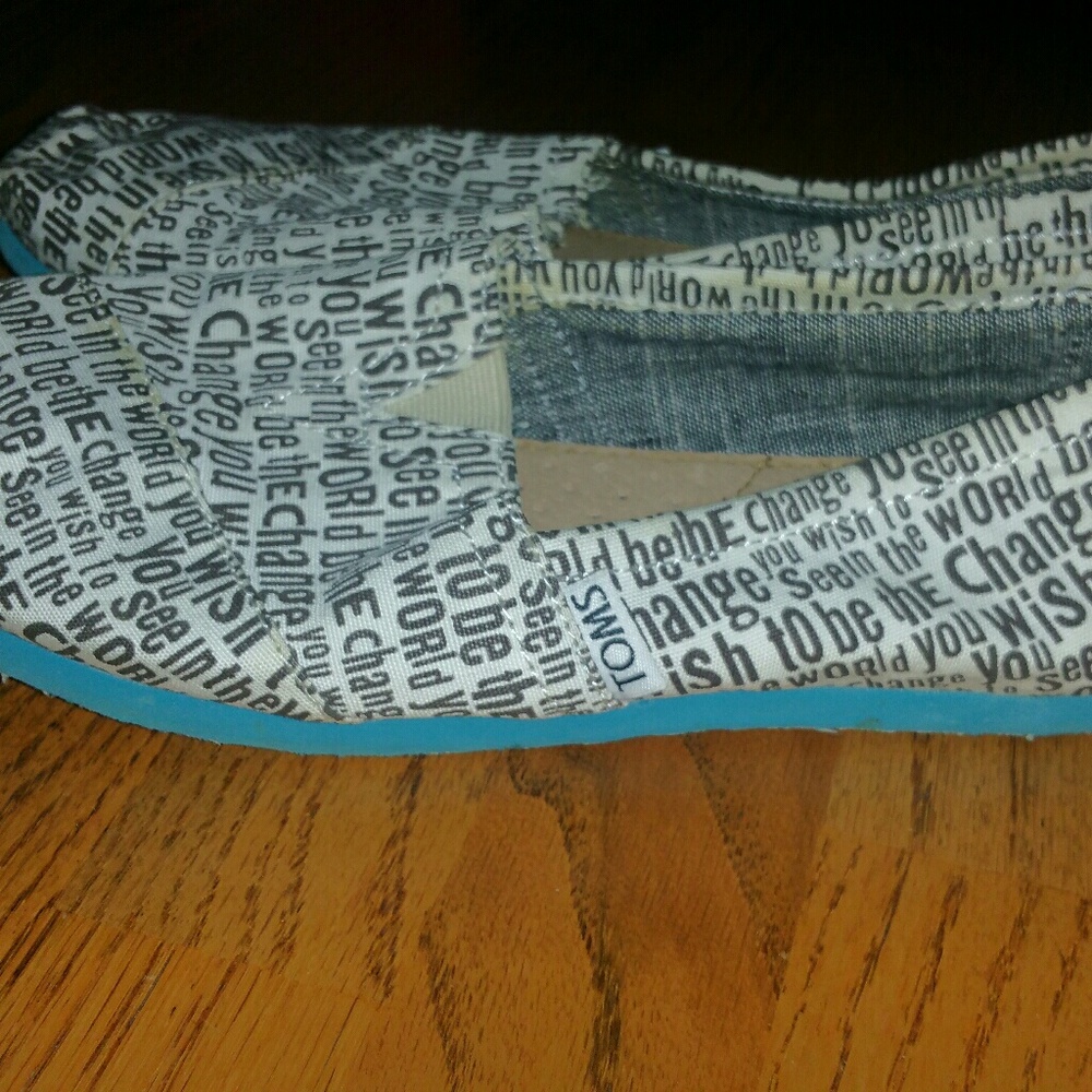 Toms